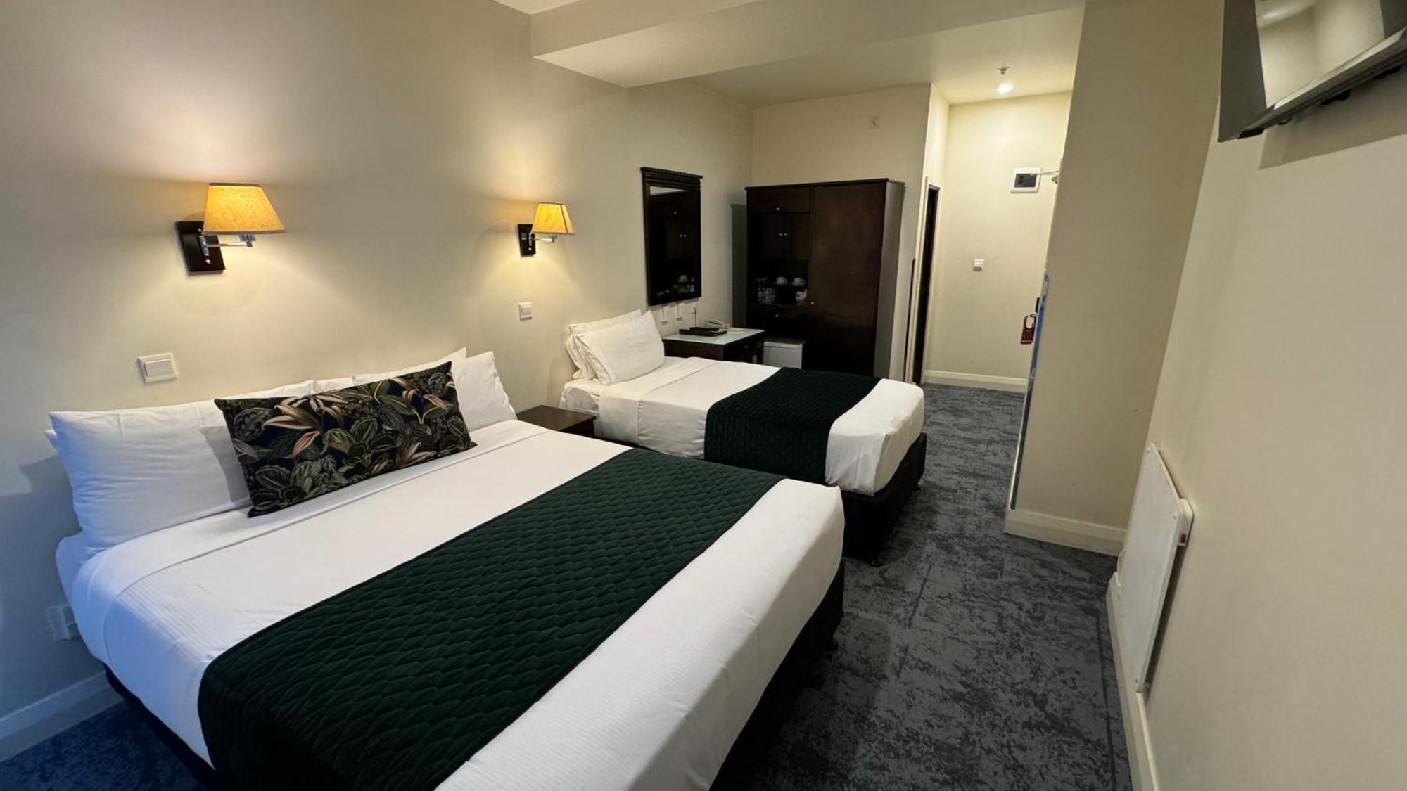 ולינגטו Trinity Hotel מראה חיצוני תמונה